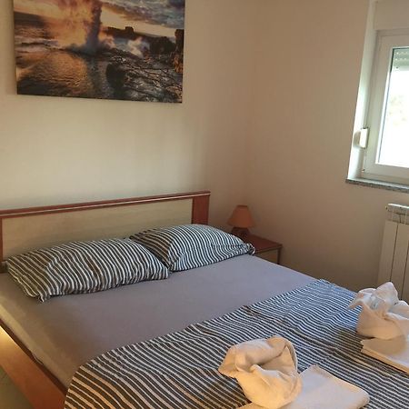 Sunny Rock Volme Apartments Banjole Luaran gambar